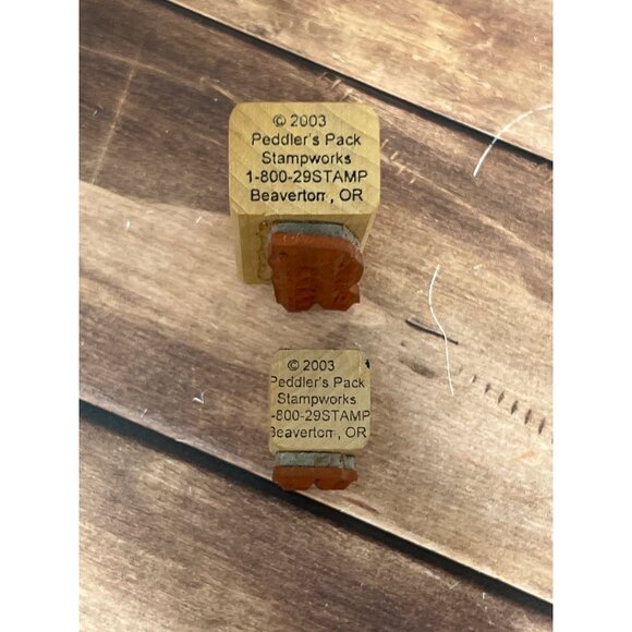 2003 PEDDLERS PACK WOOD RUBBER STAMP SET OF 2 HAPPY HOLIDAY HOLIDAY BLESSINGS - Picture 3 of 4